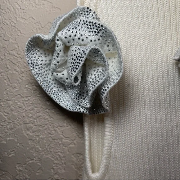 GIUSEPPE DI MORABITO | Side Cut-out Midi Skirt and Bralette in Milk White - Picture 9 of 11